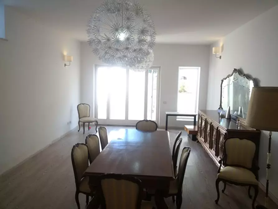 Immagine 12 di Villa in vendita  in via Moscarello a Latina