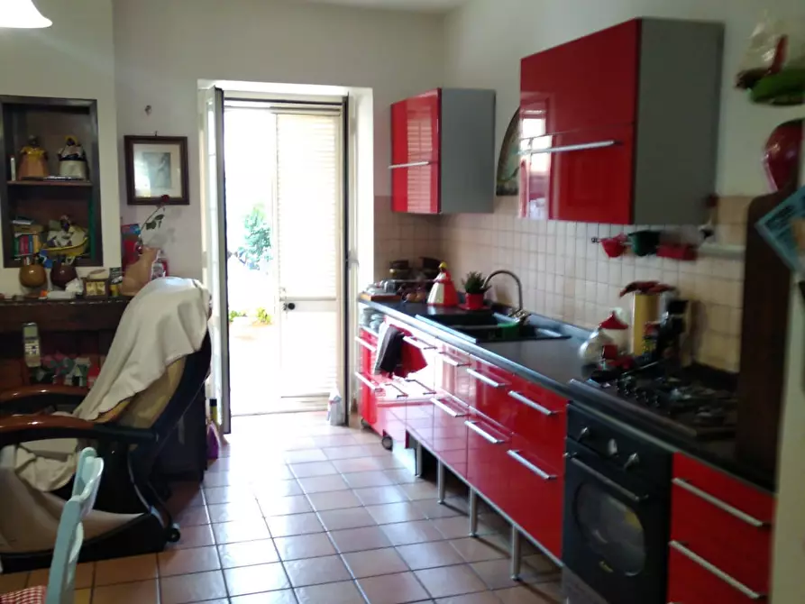 Immagine 10 di Villa in vendita  in latina a Latina