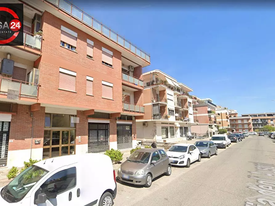 Immagine 5 di Locale commerciale in vendita  in Via degli Ausoni a Latina