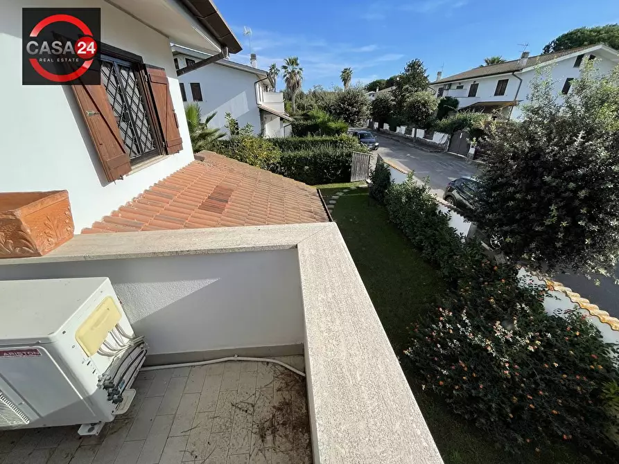 Immagine 27 di Villa in vendita  in via del pescheto a Sabaudia