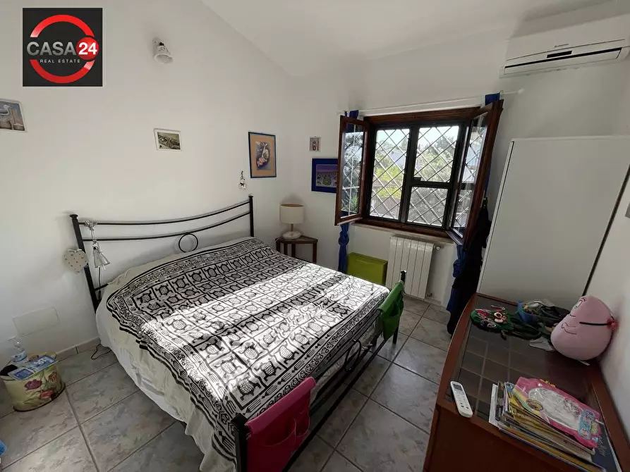 Immagine 29 di Villa in vendita  in via del pescheto a Sabaudia