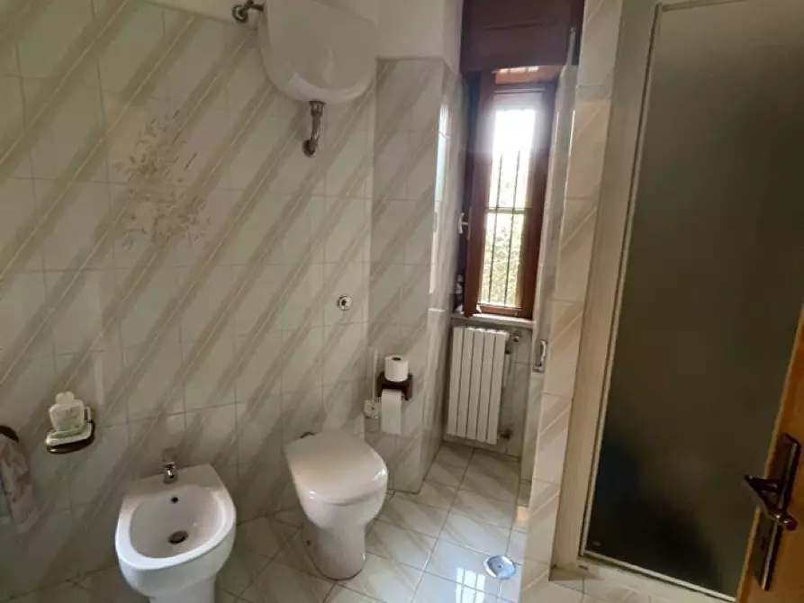 Immagine 23 di Villa in vendita  in Strada Foce Verde a Latina