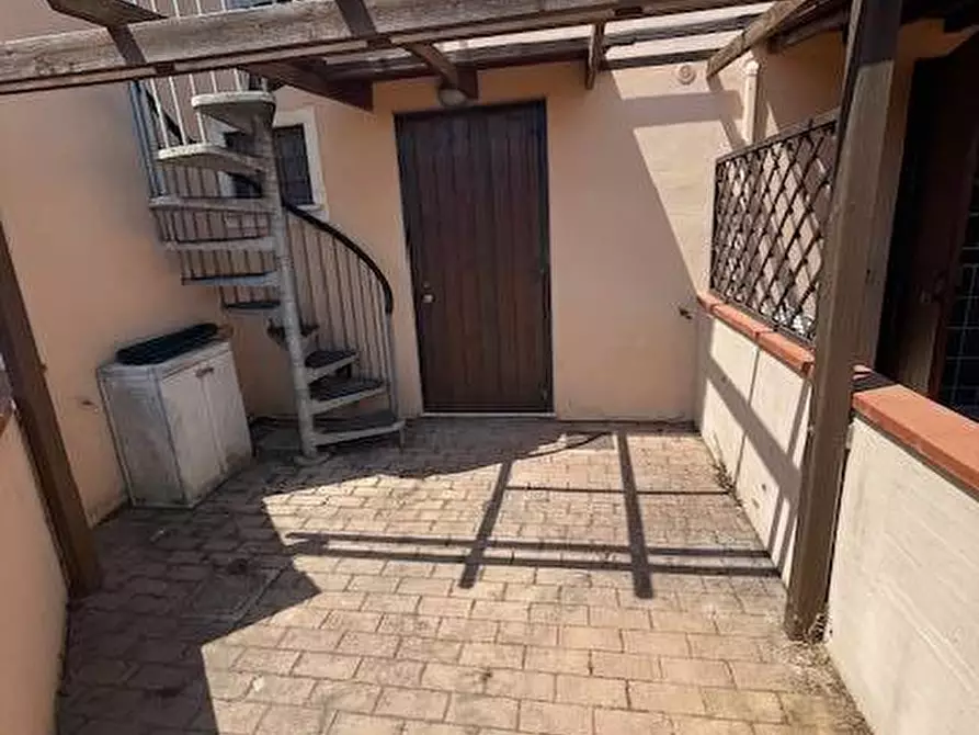 Immagine 24 di Villetta a schiera in vendita  in Via Capraia a Latina