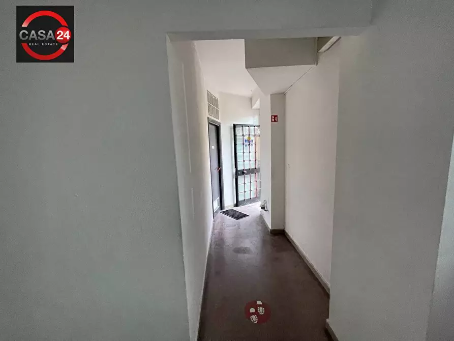 Immagine 15 di Locale commerciale in vendita  in Via Pier Luigi Nervi a Latina