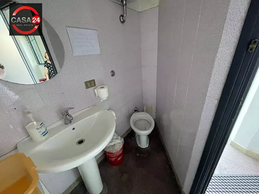 Immagine 16 di Locale commerciale in vendita  in Via Pier Luigi Nervi a Latina