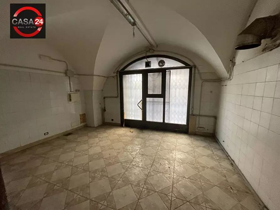 Immagine 6 di Locale commerciale in vendita  in Via degli orti a Priverno