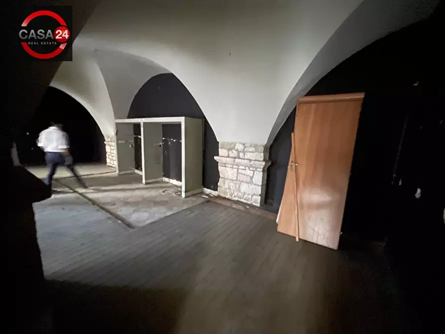 Immagine 9 di Locale commerciale in vendita  in Via degli orti a Priverno