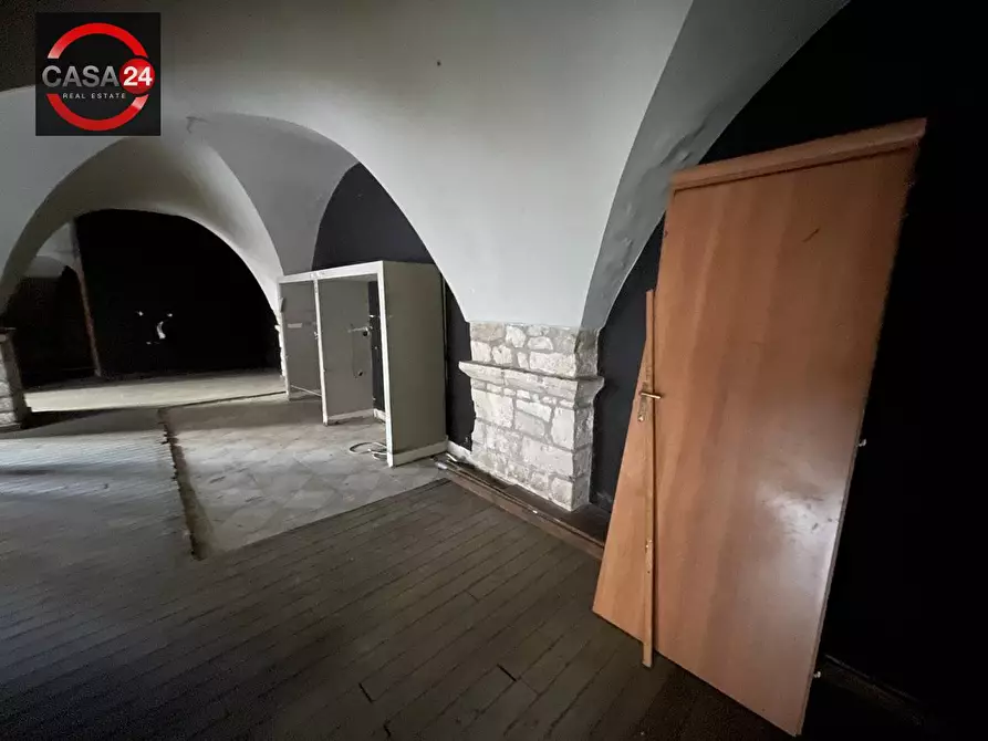 Immagine 11 di Locale commerciale in vendita  in Via degli orti a Priverno