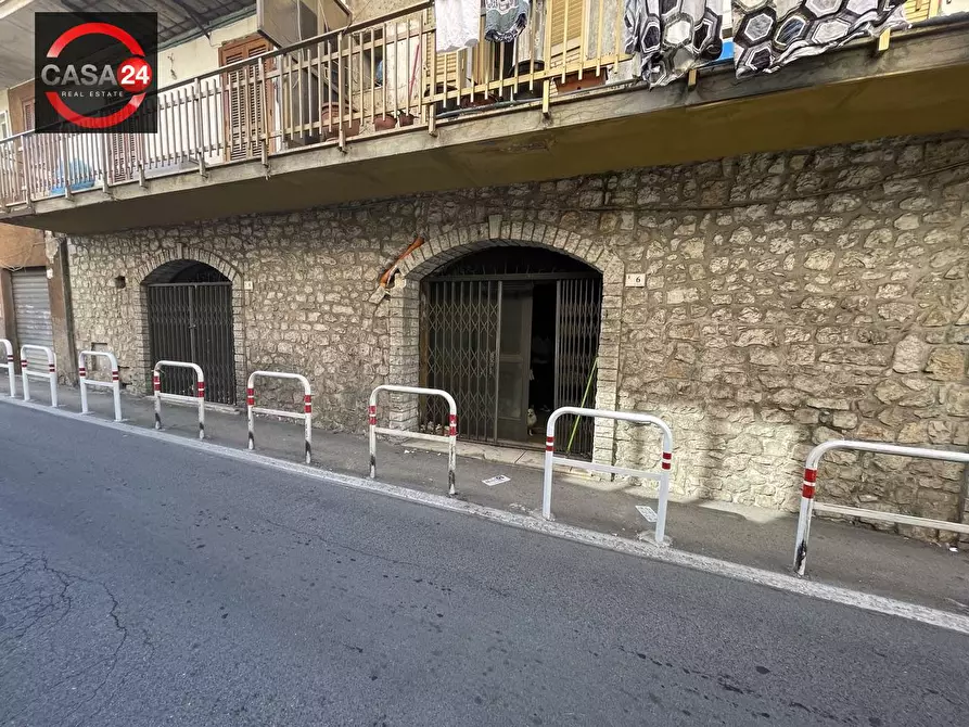 Immagine 17 di Locale commerciale in vendita  in Via degli orti a Priverno