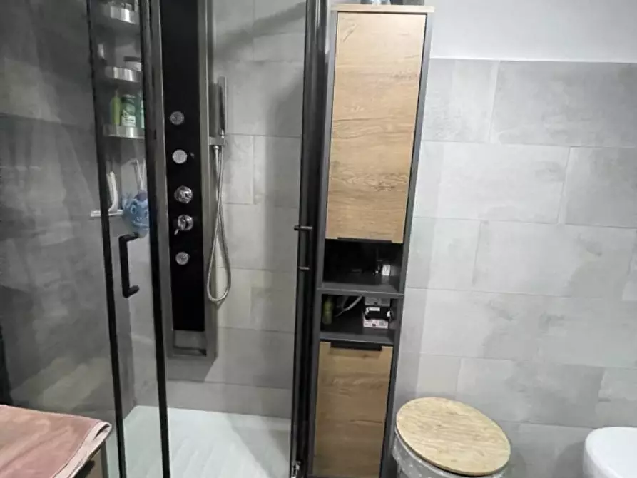 Immagine 25 di Appartamento in vendita  in Via Isac newton a Latina