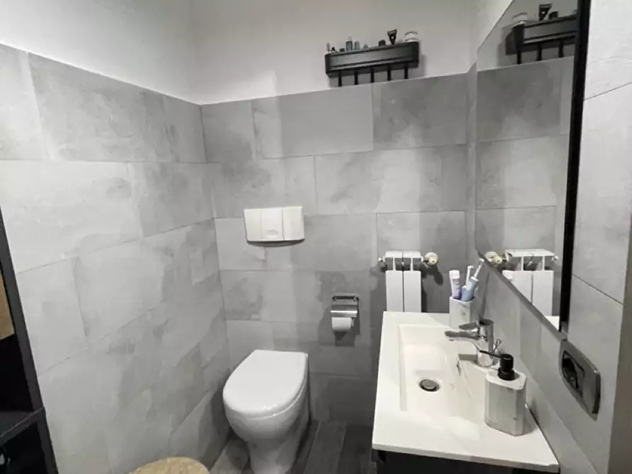 Immagine 26 di Appartamento in vendita  in Via Isac newton a Latina