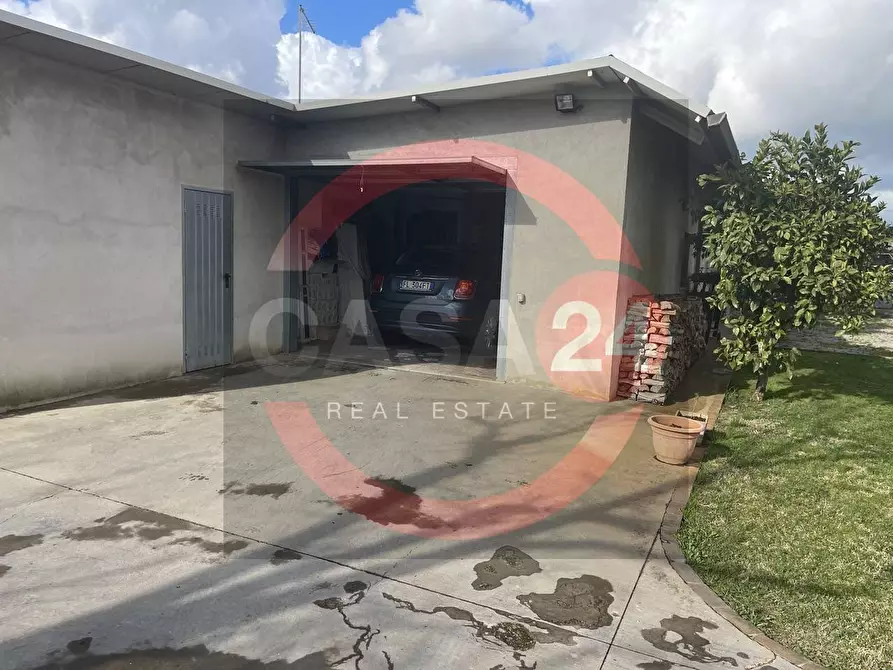 Immagine 25 di Villetta a schiera in vendita  in strada valletta a Latina