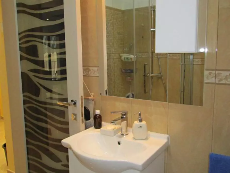 Immagine 11 di Appartamento in vendita  in Piazza San Filippo Neri a San Benedetto Del Tronto