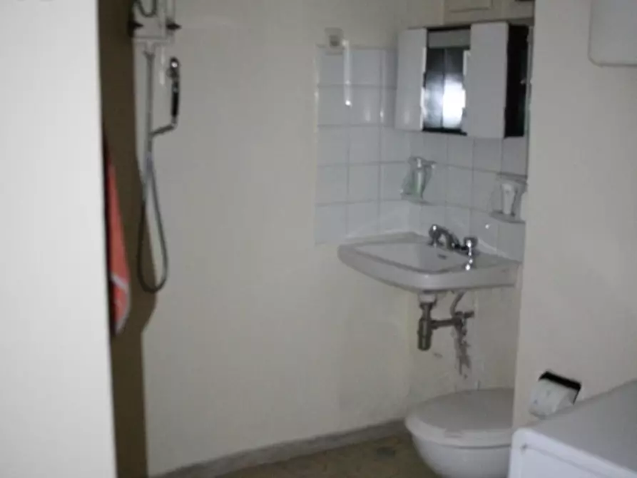 Immagine 12 di Casa indipendente in vendita  in neroni a Ripatransone