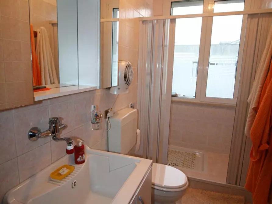 Immagine 20 di Appartamento in vendita  in via fermi a Acquaviva Picena