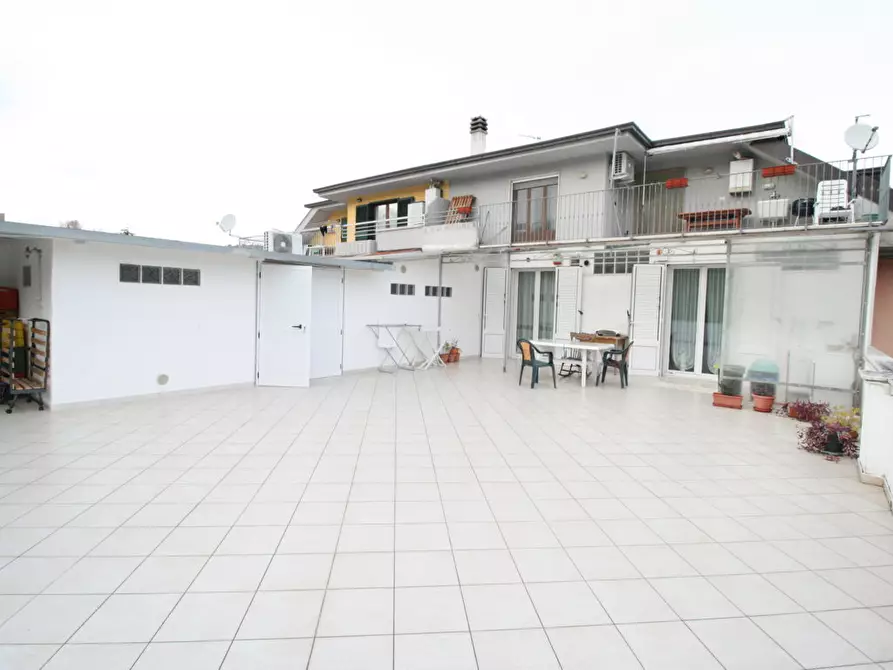 Immagine 26 di Appartamento in vendita  in via fermi a Acquaviva Picena