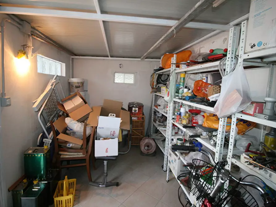 Immagine 27 di Appartamento in vendita  in via fermi a Acquaviva Picena