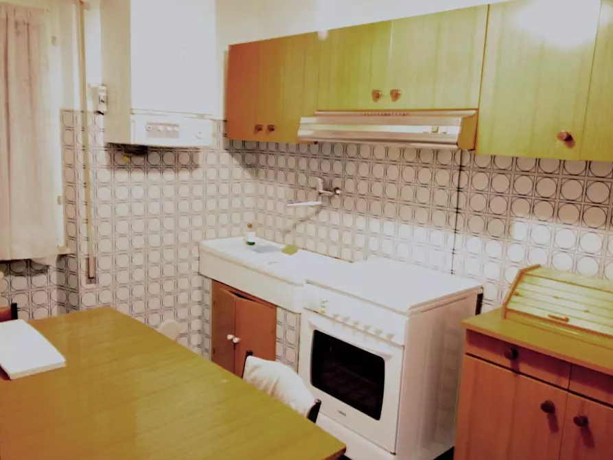 Immagine 2 di Appartamento in vendita  in via del Sole a Castorano