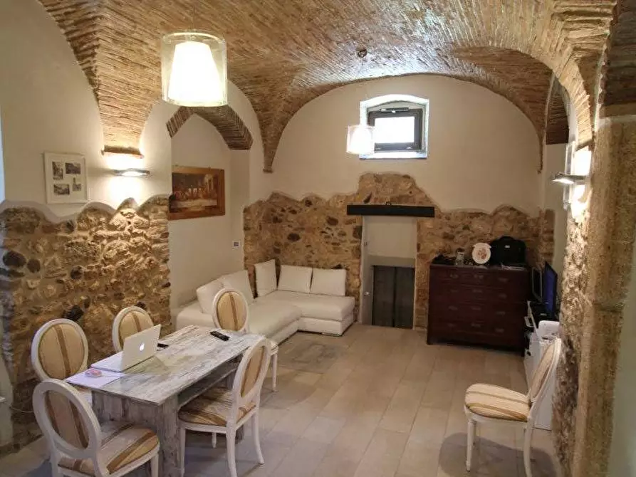 Immagine 2 di Casa indipendente in vendita  in CORSO GIUSEPPE MAZZINI a Ascoli Piceno