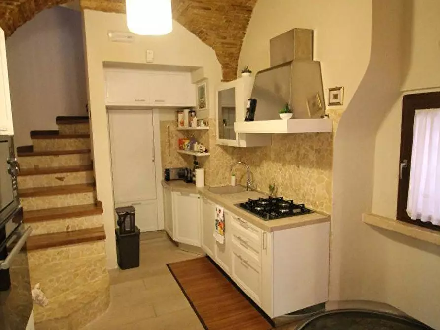 Immagine 3 di Casa indipendente in vendita  in CORSO GIUSEPPE MAZZINI a Ascoli Piceno