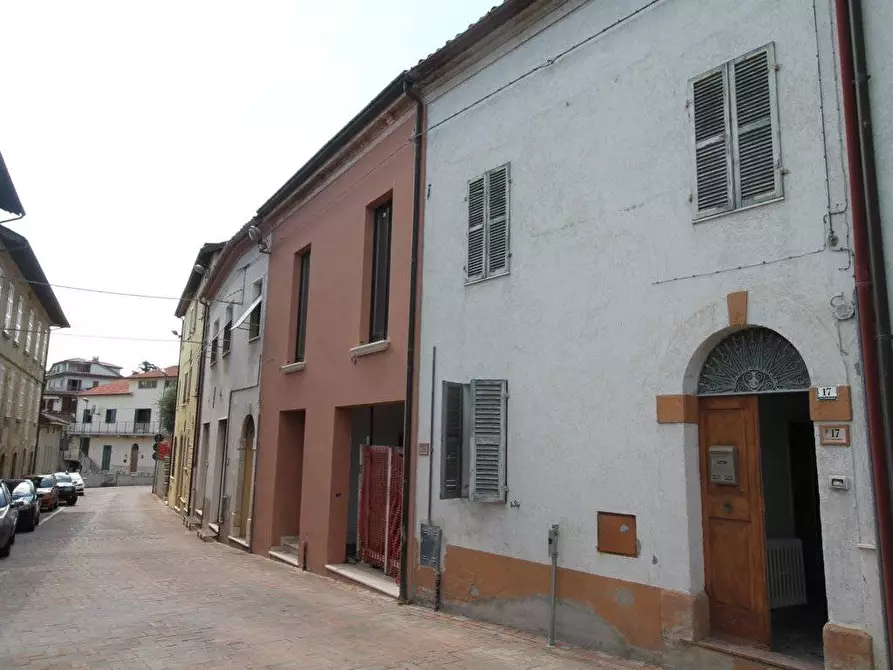Immagine 1 di Casa indipendente in vendita  in VIA CANTALAMESSA a Colli Del Tronto