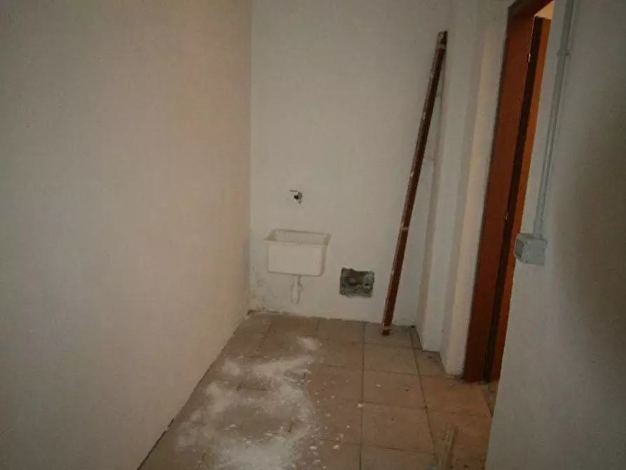 Immagine 5 di Box auto in vendita  in strada provinciale 58 a Massignano