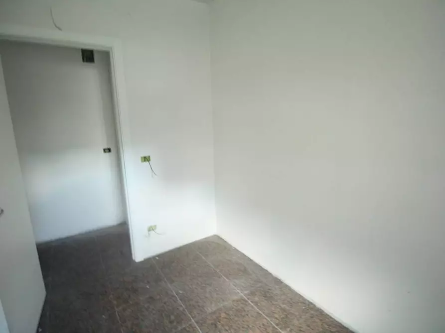 Immagine 11 di Appartamento in vendita  in via Arezzo a Folignano