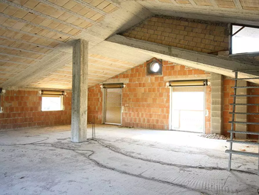 Immagine 2 di Camera in vendita  in Contrada Vallecupa a Colonnella