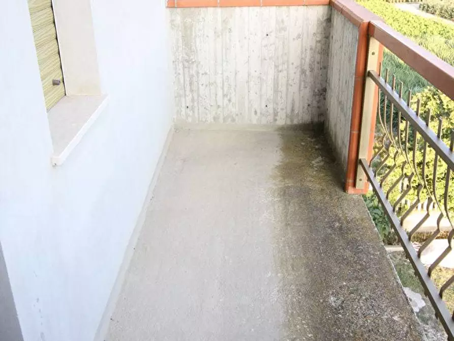 Immagine 3 di Camera in vendita  in Contrada Vallecupa a Colonnella