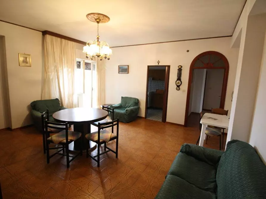 Immagine 1 di Appartamento in vendita  in via del Sole a Castorano