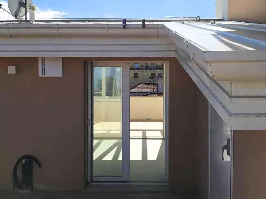 Immagine 3 di Appartamento in vendita  in via alighieri a Grottammare