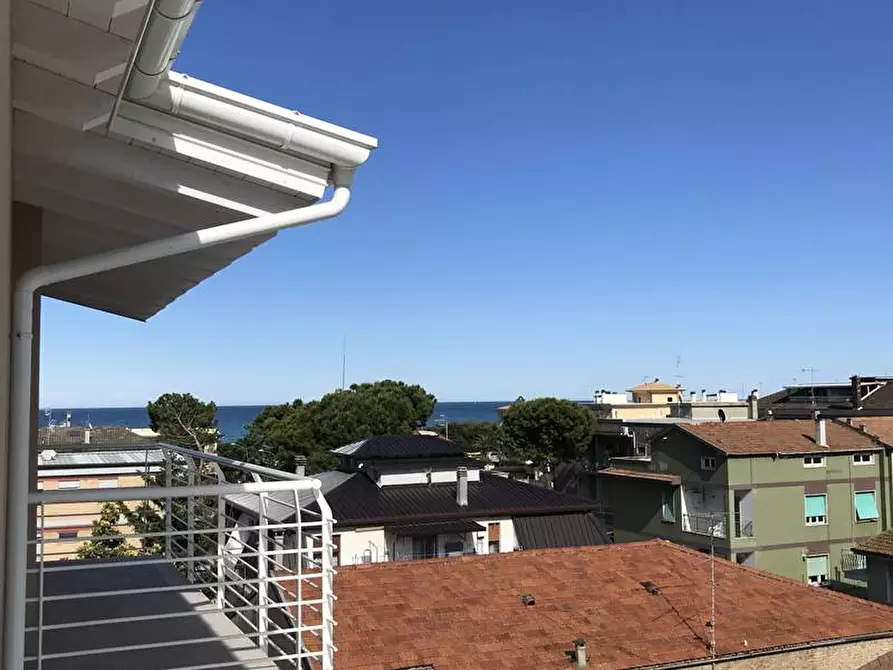 Immagine 5 di Appartamento in vendita  in via alighieri a Grottammare