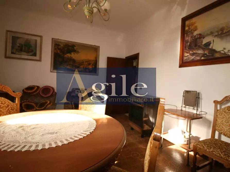 Immagine 3 di Appartamento in vendita  in trieste a Montefiore Dell'aso