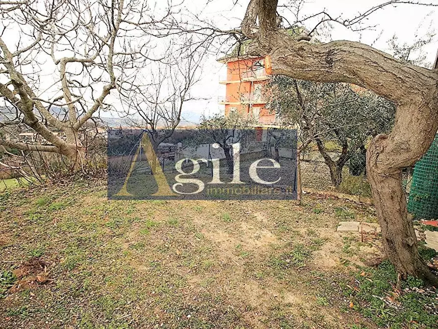 Immagine 9 di Appartamento in vendita  in trieste a Montefiore Dell'aso