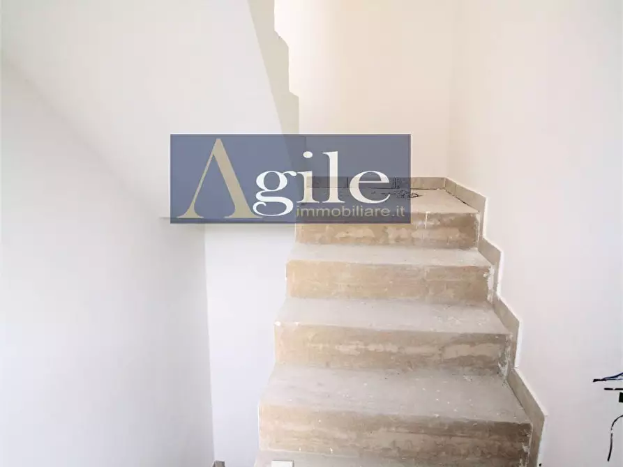 Immagine 5 di Casa indipendente in vendita  in VIA ROMA a Folignano