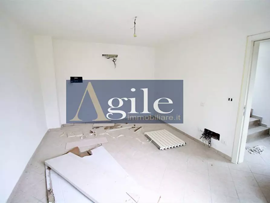 Immagine 8 di Casa indipendente in vendita  in VIA ROMA a Folignano