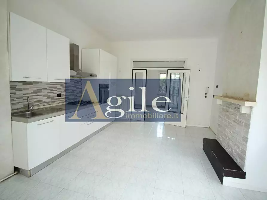 Immagine 7 di Appartamento in vendita  in via nazario sauro a San Benedetto Del Tronto