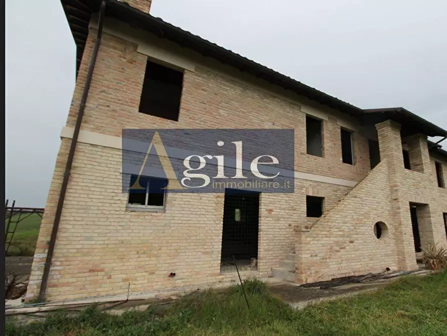 Immagine 1 di Rustico / casale in vendita  in Poggio di Bretta a Ascoli Piceno