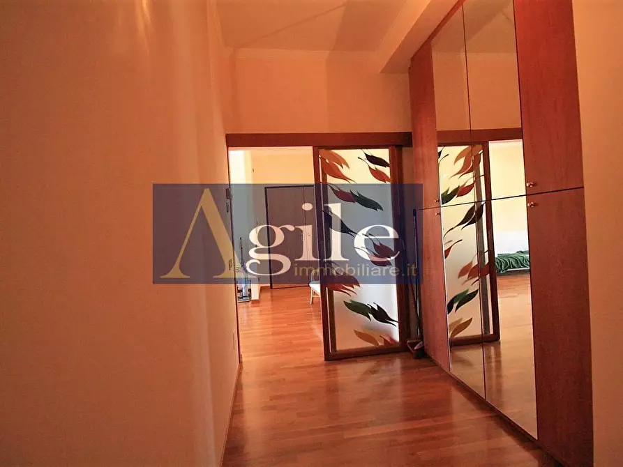 Immagine 7 di Appartamento in vendita  in VIA LAUREATI a Grottammare