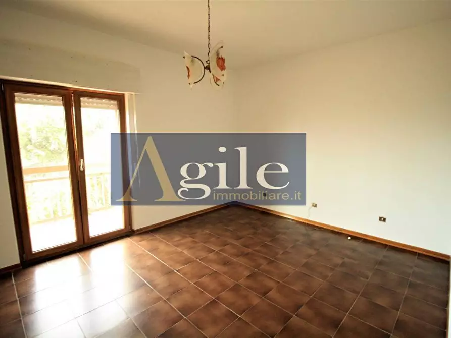 Immagine 11 di Appartamento in vendita  in via Marconi a Castorano