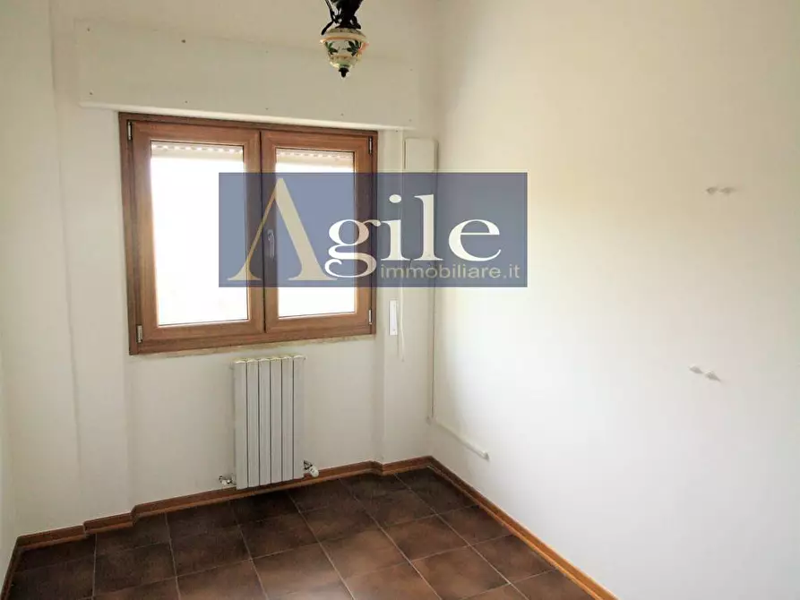 Immagine 12 di Appartamento in vendita  in via Marconi a Castorano