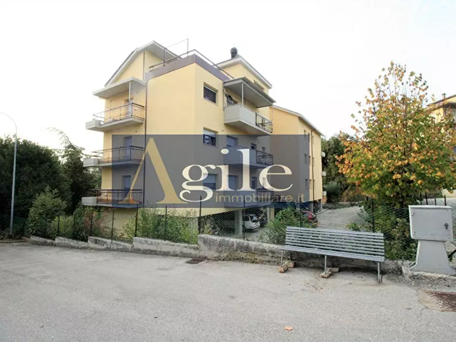 Immagine 19 di Appartamento in vendita  in via Marconi a Castorano