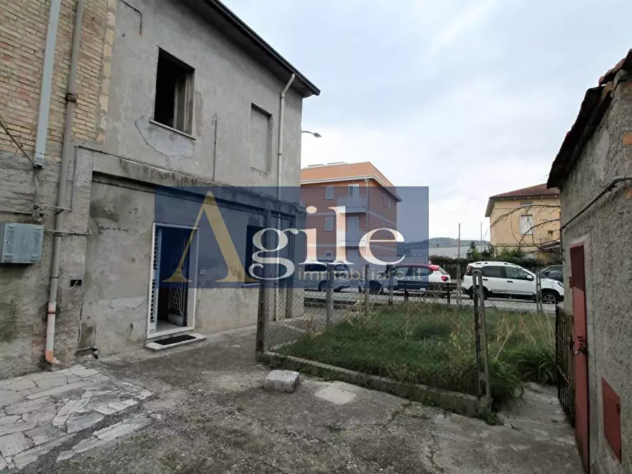 Immagine 11 di Casa indipendente in vendita  in VIA DELLA STAZIONE a Castel Di Lama