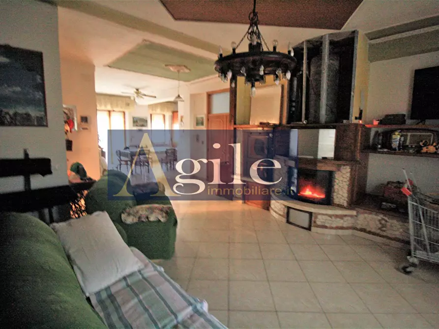 Immagine 1 di Appartamento in vendita  in Via Vallicella a Colli Del Tronto