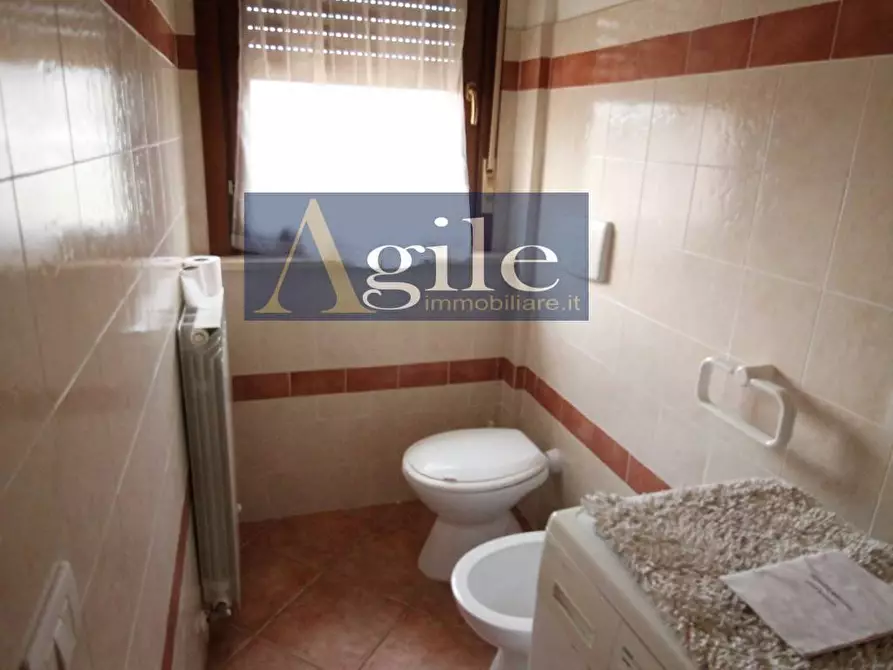 Immagine 9 di Appartamento in vendita  in via valdaso a Campofilone