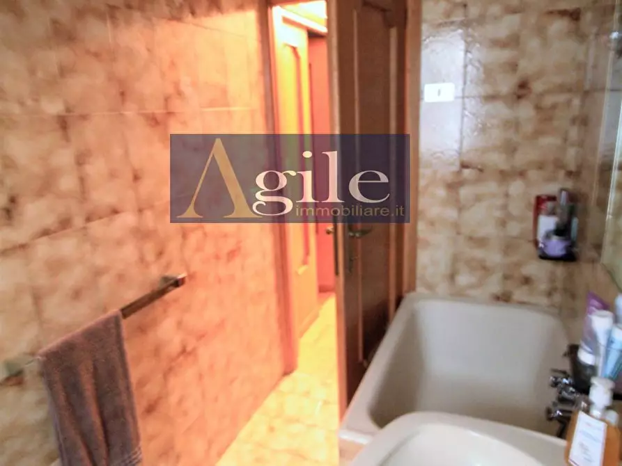 Immagine 6 di Casa indipendente in vendita  in Via Roma a Folignano