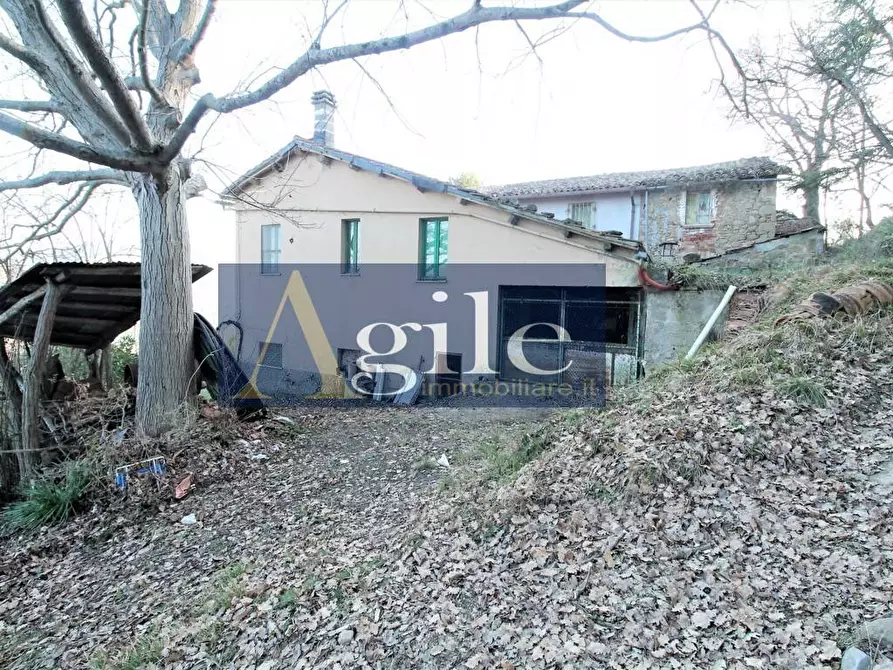 Immagine 2 di Casa indipendente in vendita  in Frazione Vallorano a Venarotta