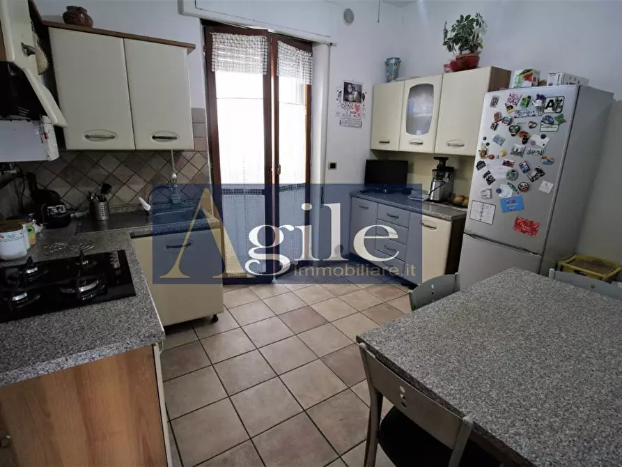 Immagine 3 di Appartamento in vendita  in VIA ADIGE a Ascoli Piceno