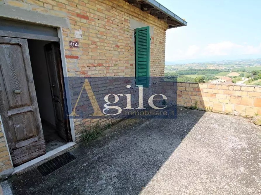 Immagine 5 di Casa indipendente in vendita  in STRADA PROVINCIALE 106 a Castorano