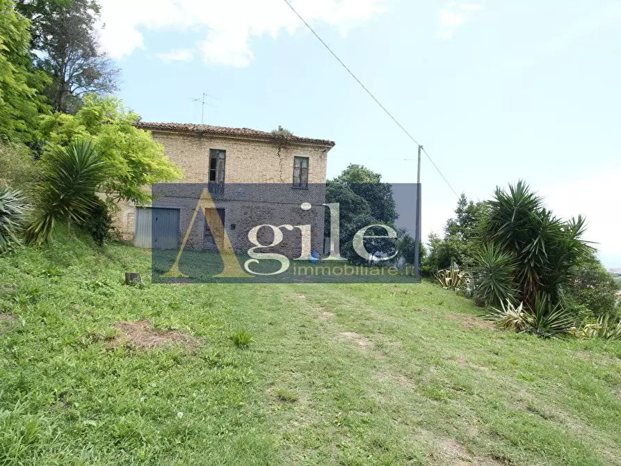 Immagine 5 di Rustico / casale in vendita  in via don pino puglisi a Colonnella